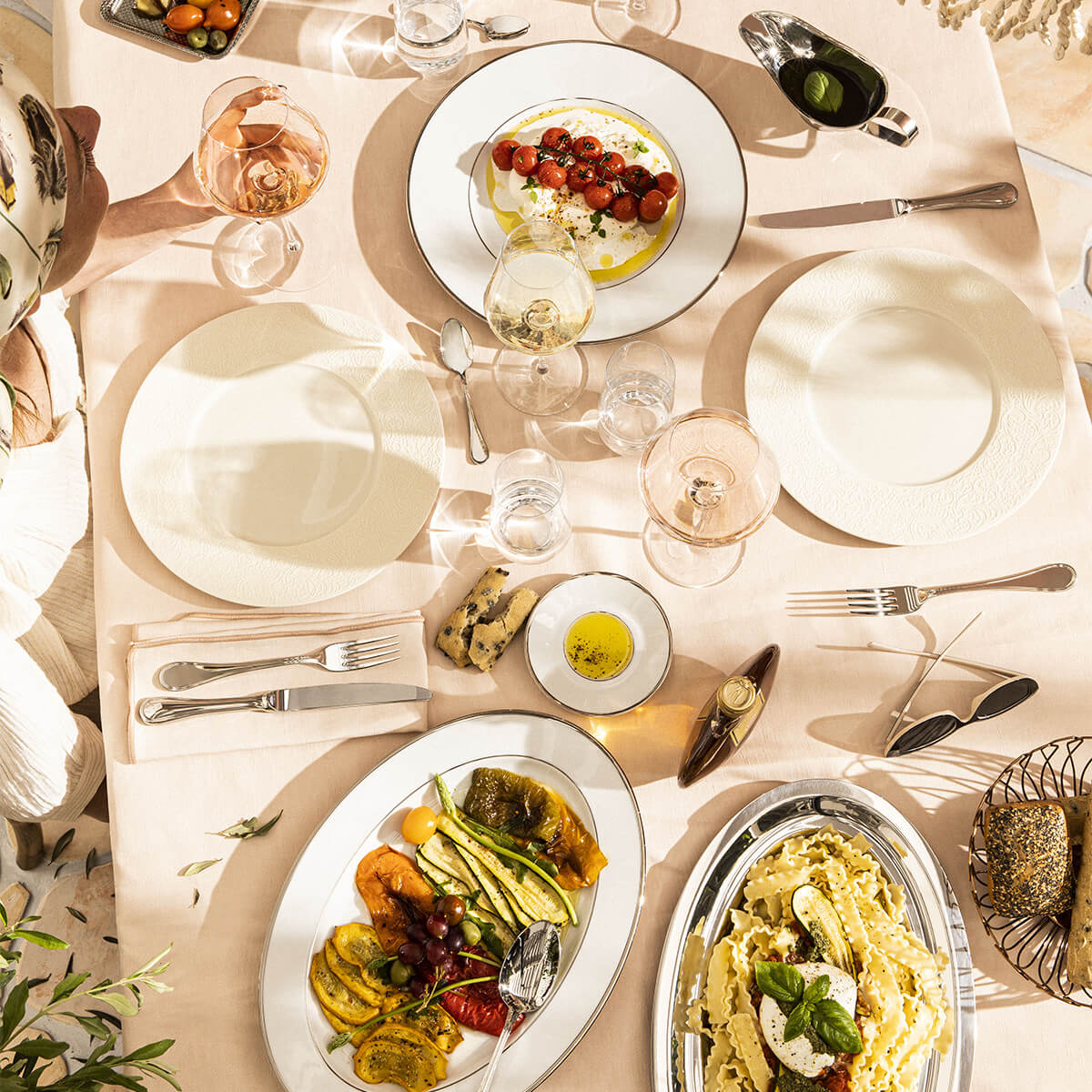 COLLECTION L COUTURE IVOIRE Assiette 28 cm