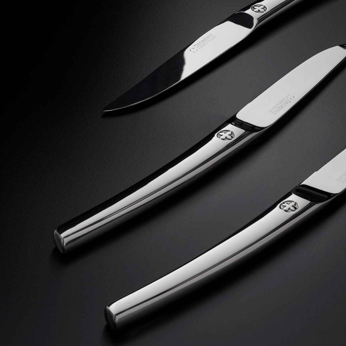 LE PHIL Couteau à steak monobloc lame unie