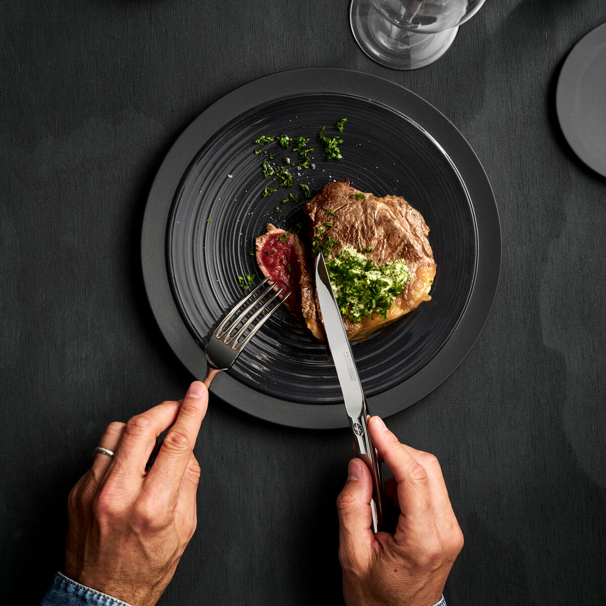 LE PHIL Couteau à steak monobloc lame unie