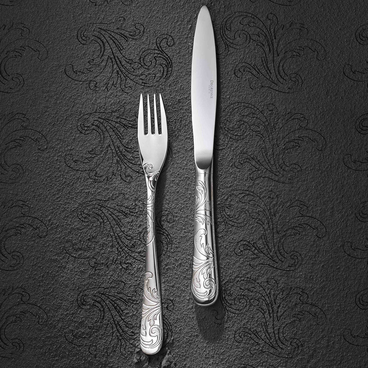 COUTURE Couteau de table manche orfèvre lame unie