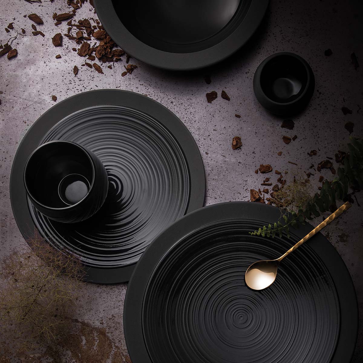 BAHIA ONYX Assiette de présentation 29 cm