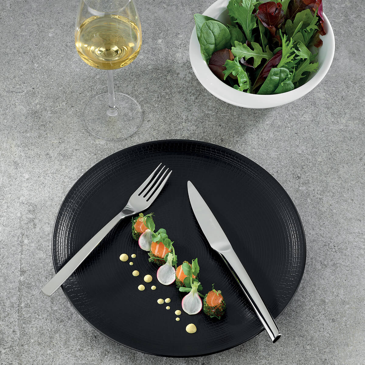 GUEST MIROIR Couteau à dessert monobloc lame scie